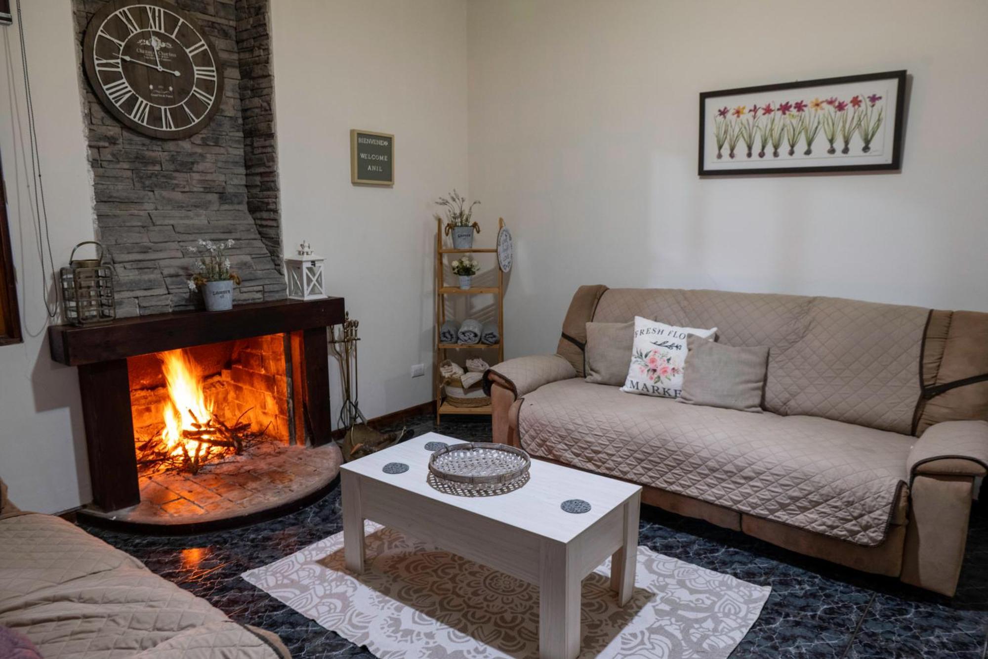 Country House, Cozy Fireplace And An Amazing View Cartago Exteriér fotografie